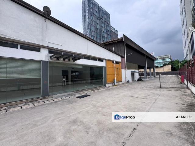 Warehouse for rent in Country Heights Damansara, Kuala Lumpur