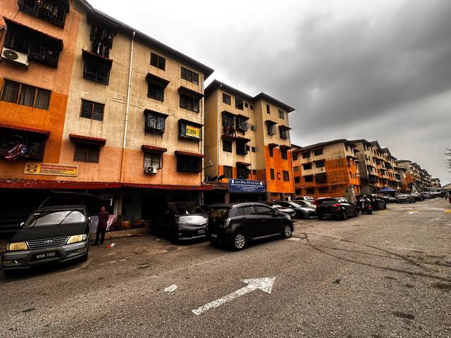 Apartment for sale in Petaling, Damansara Damai