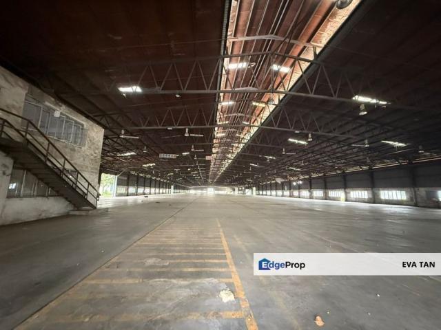 Warehouse for sale in Pahang