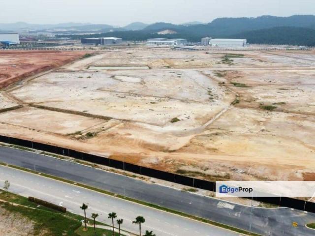 Warehouse for sale in Pahang