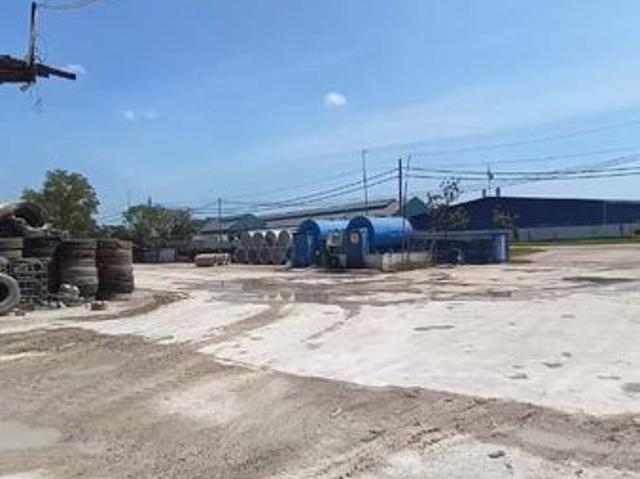 Warehouse for sale in Pahang