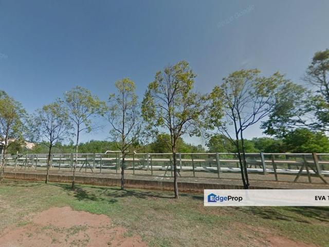 Warehouse for sale in Pahang