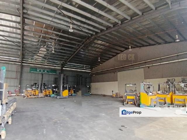 Warehouse for rent in Seksyen 31, Shah Alam