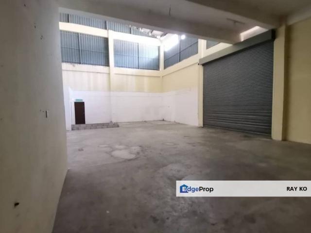 Warehouse for rent in Rawang Industrial Estate, Majlis Perbandaran Selayang