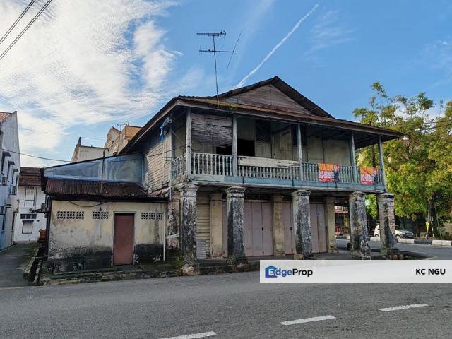 Shop for sale in Perak, Matang