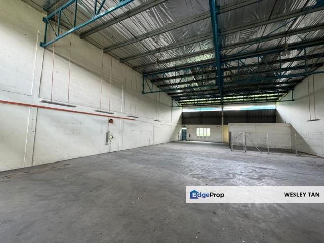 Warehouse for sale in Malaka