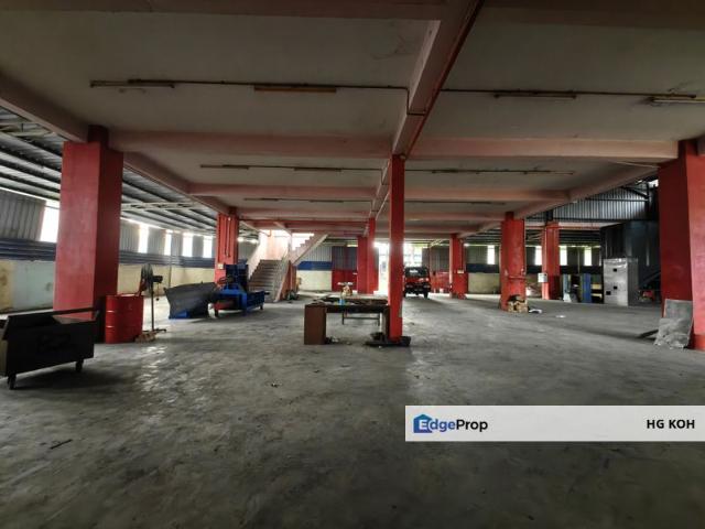 Warehouse for sale in Malaka