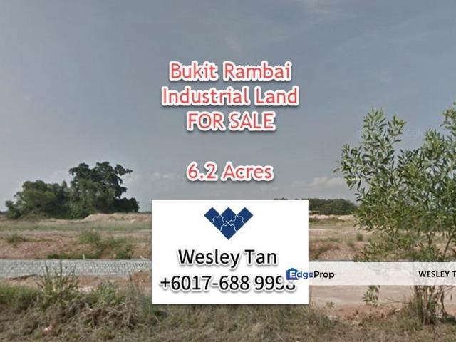 Warehouse for sale in Malaka