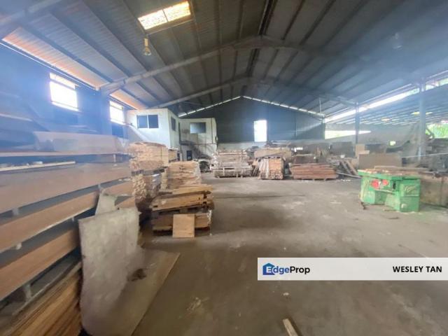 Warehouse for sale in Malaka