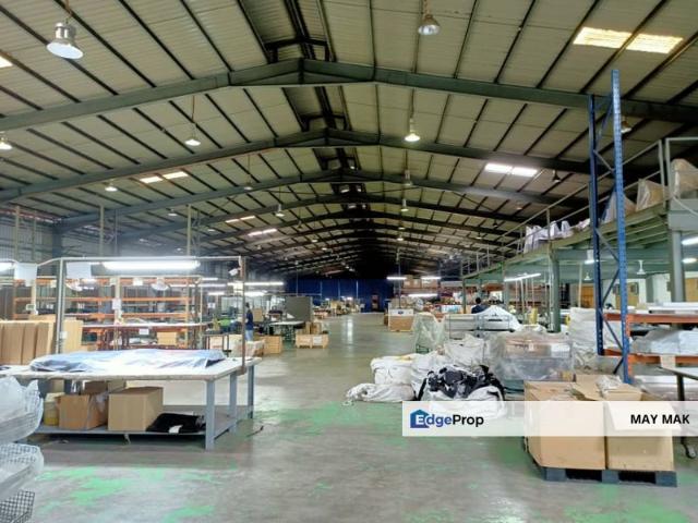 Warehouse for sale in Malaka
