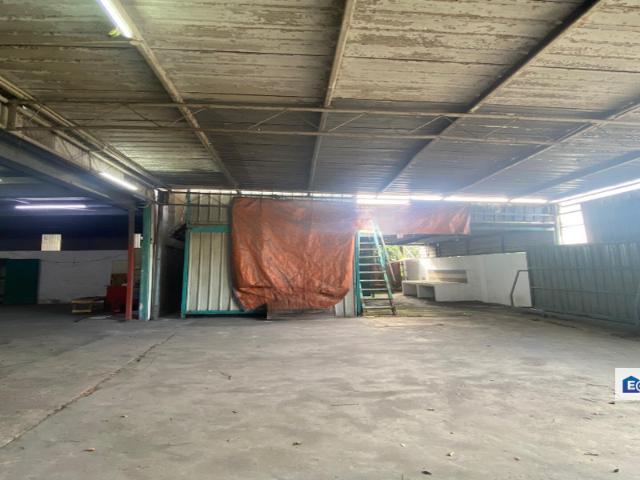 Warehouse for rent in Malaka