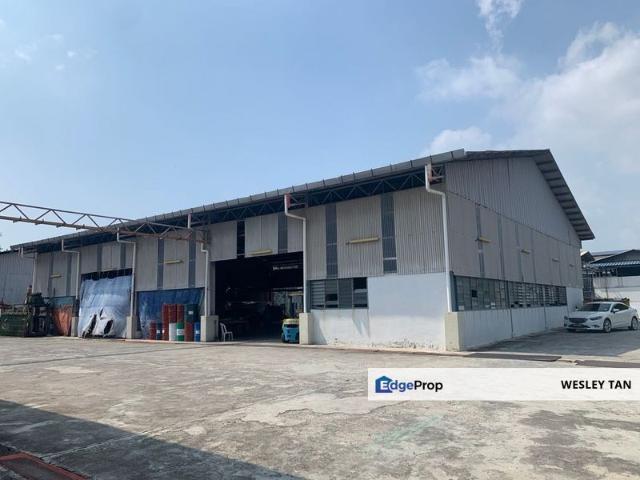 Warehouse for sale in Malaka