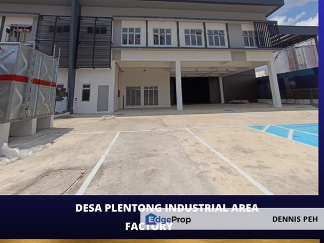 Warehouse for sale in Kediaman Kakitangan Daerah JKR Johor Bahru, Iskandar Puteri