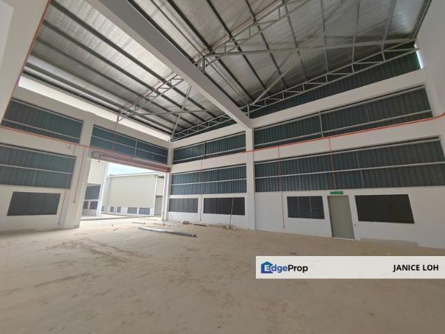 Warehouse for rent in Sendayan Village, Negeri Sembilan