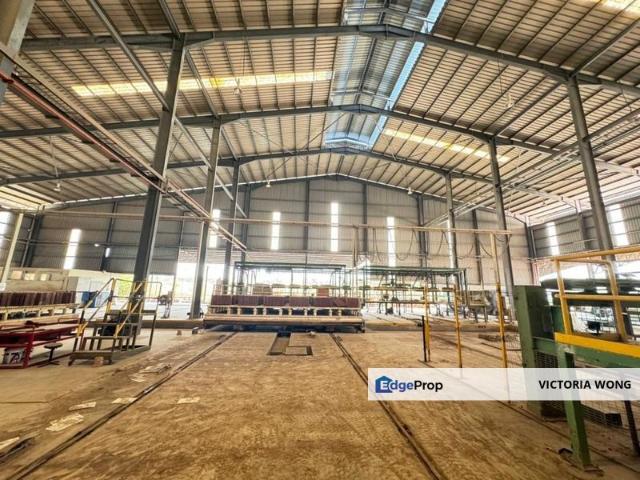 Warehouse for sale in Kluang, Johor