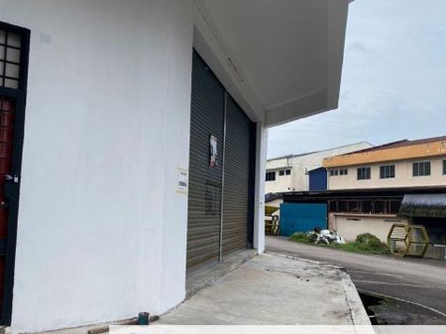 Warehouse for sale in Johor
