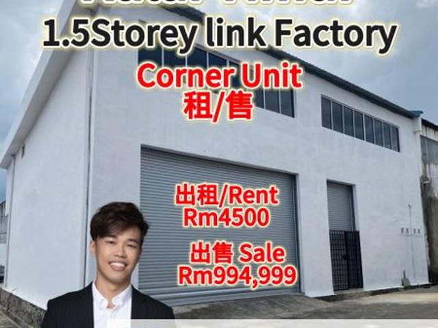 Warehouse for sale in Johor