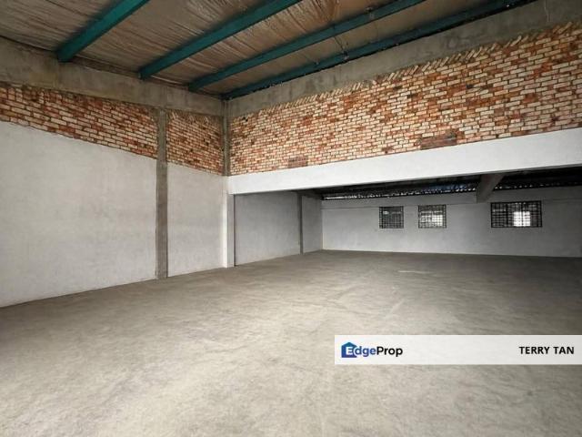 Warehouse for sale in Johor