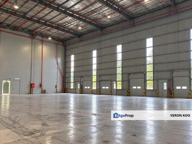 Warehouse for sale in Kota Tinggi