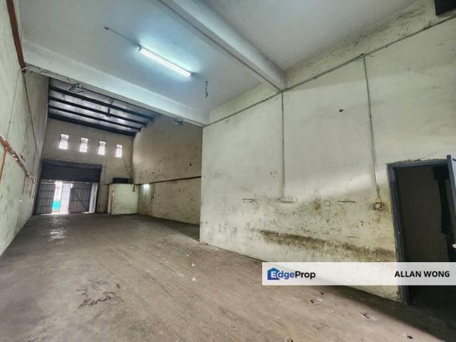 Warehouse for rent in Tebrau, Johor
