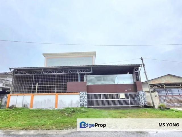 Warehouse for rent in Perak