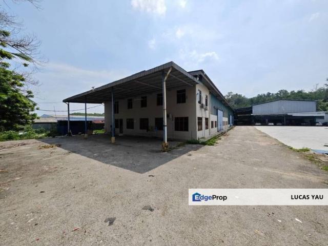 Warehouse for rent in Perak
