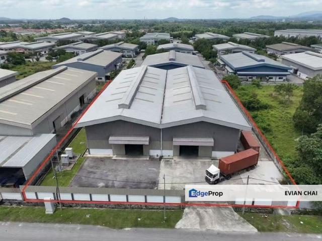 Warehouse for sale in Perak