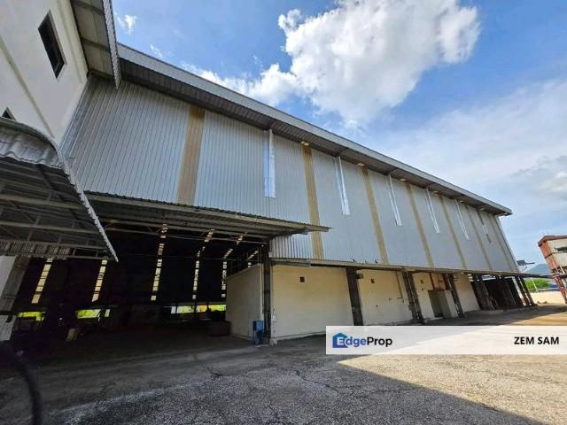 Warehouse for rent in Perak