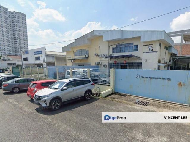 Warehouse for sale in Puchong, Majlis Bandaraya Subang Jaya