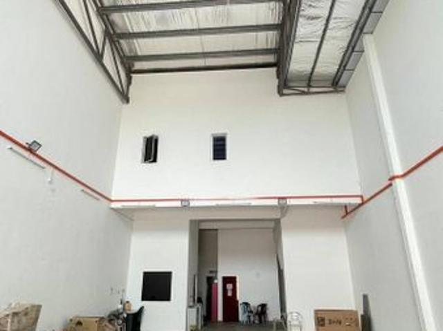 Warehouse for sale in Rembia, Malaka