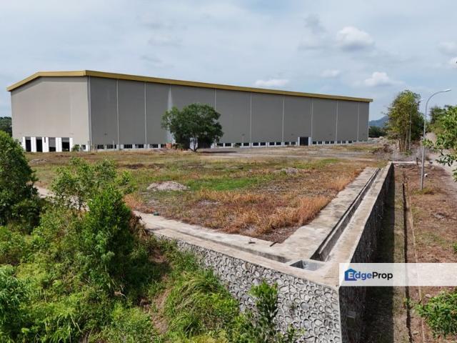 Warehouse for sale in Rembia, Malaka