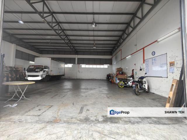 Warehouse for sale in Rembia, Malaka
