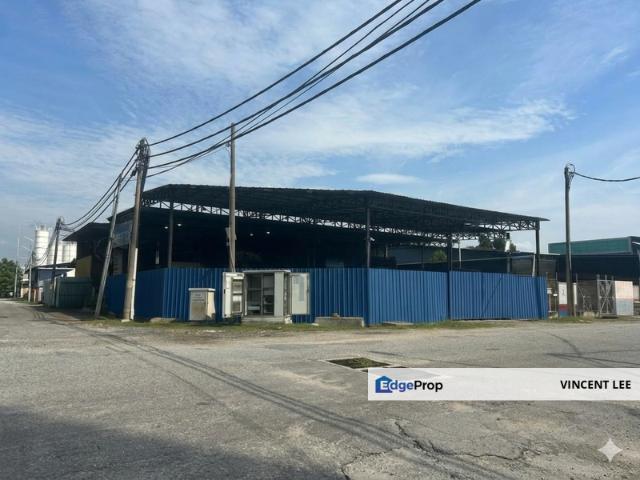Warehouse for sale in Perak, Lahat