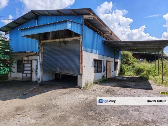 Warehouse for sale in Perak, Lahat