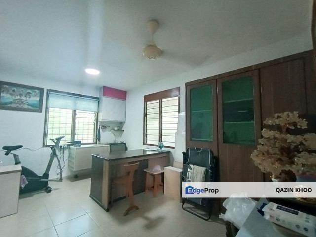 Warehouse for sale in Perak, Lahat