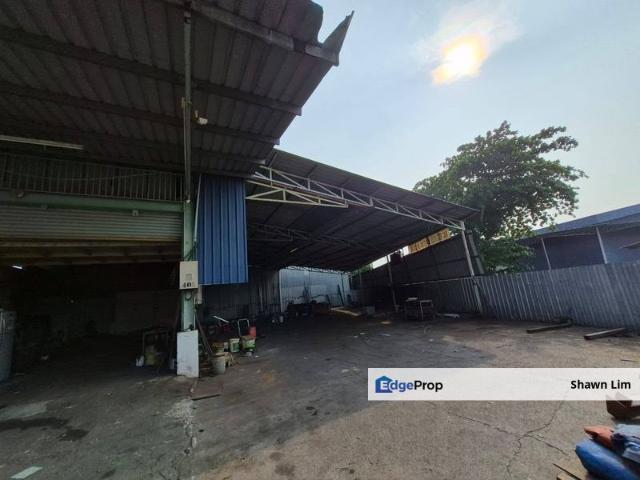 Warehouse for rent in Perak, Lahat