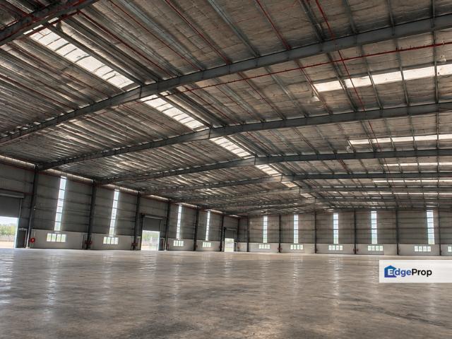 Warehouse for sale in Senai, Kulai