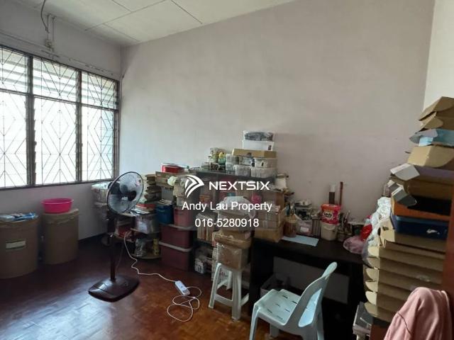Warehouse for sale in Johor