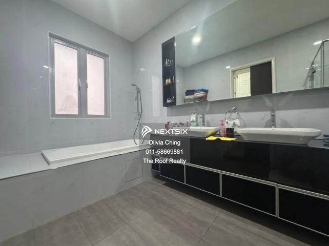 Shop for sale in Johor