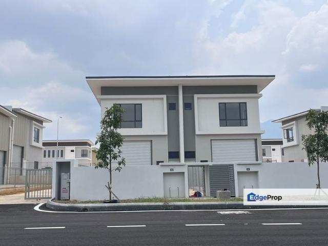 Warehouse for rent in Sendayan Village, Negeri Sembilan