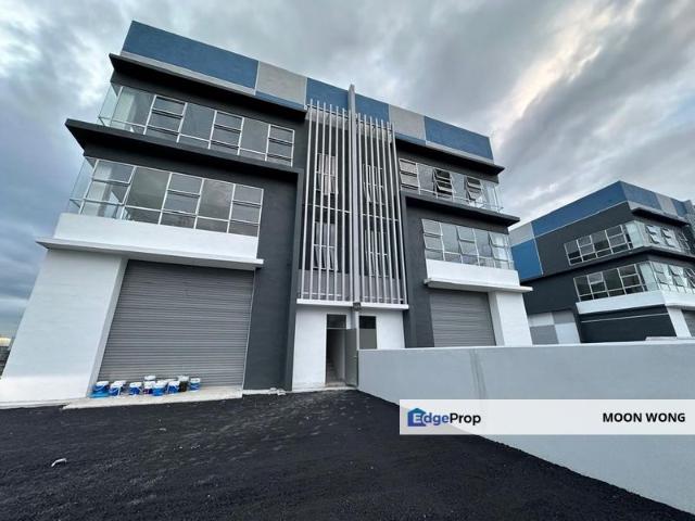 Warehouse for rent in Petaling, Subang Jaya