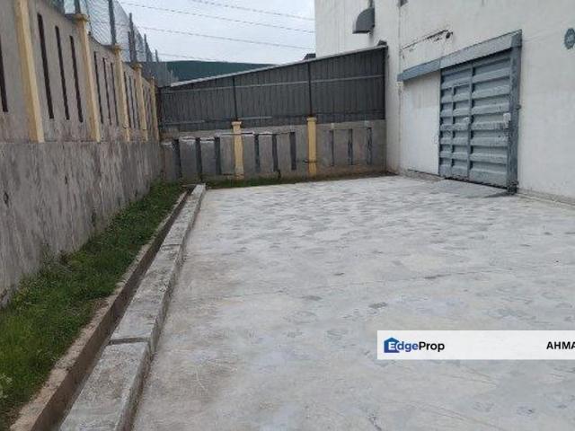 Warehouse for rent in Petaling, Subang Jaya
