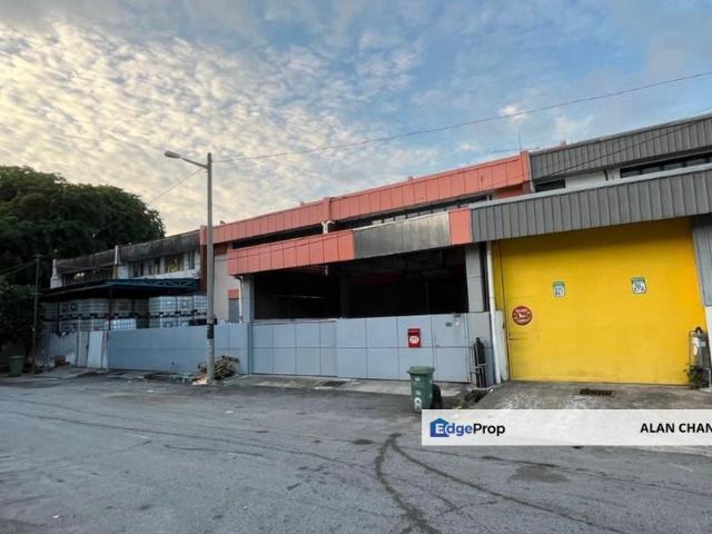 Warehouse for rent in Petaling, Subang Jaya
