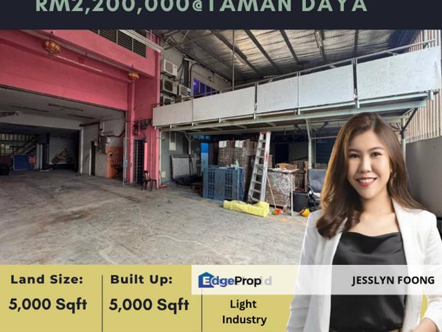 Warehouse for sale in Ulu Tiram, Johor