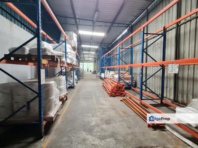 Warehouse for sale in Pekan Nenas, Johor