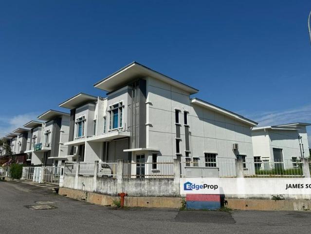 Warehouse for rent in Malaka