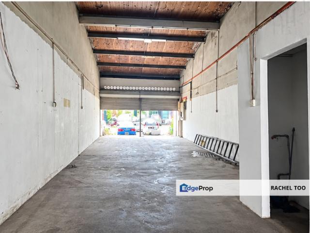Warehouse for rent in Shah Alam, Petaling