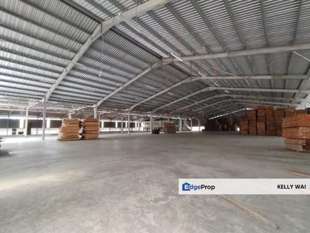 Warehouse for sale in Ulu Tiram, Johor