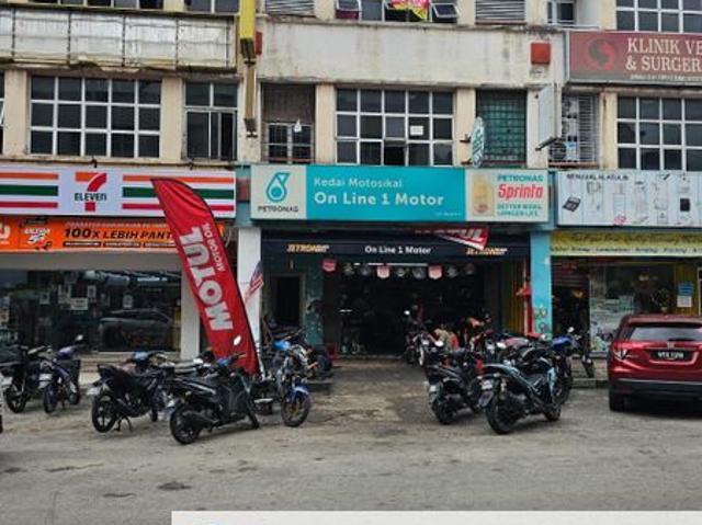 Shop for sale in Kajang, Langat