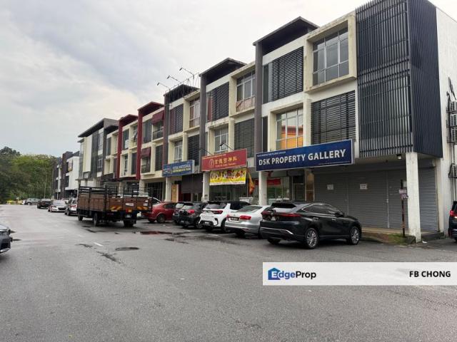 Shop for rent in Kajang, Langat